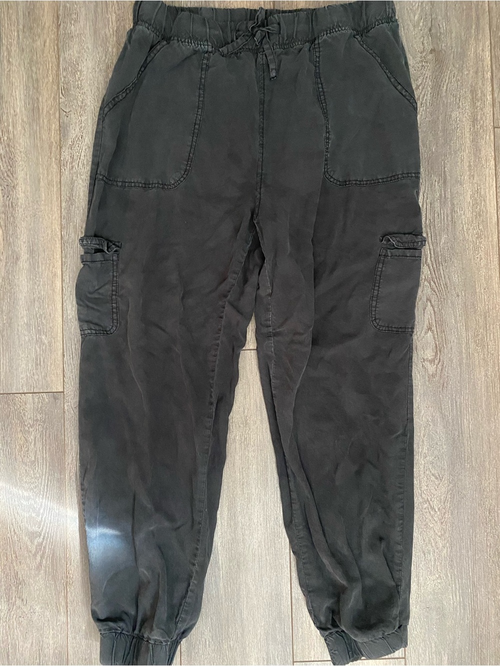 Thread & Supply Women’s Black Cargo Joggers with Elastic Waist